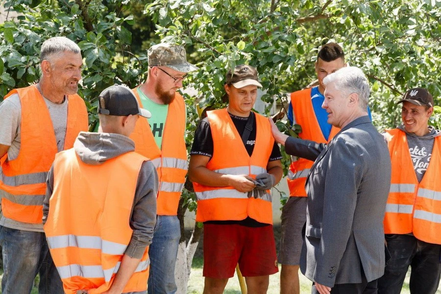 Податковий експеримент у Городківці: як Петро Порошенко розбудовує громаду на Вінниччині