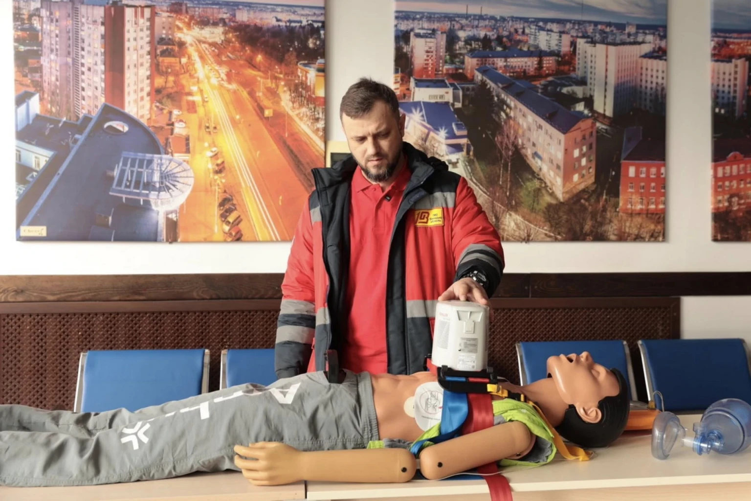 Сучасне кардіореанімаційне обладнання надійшло до медзакладів Вінниччини