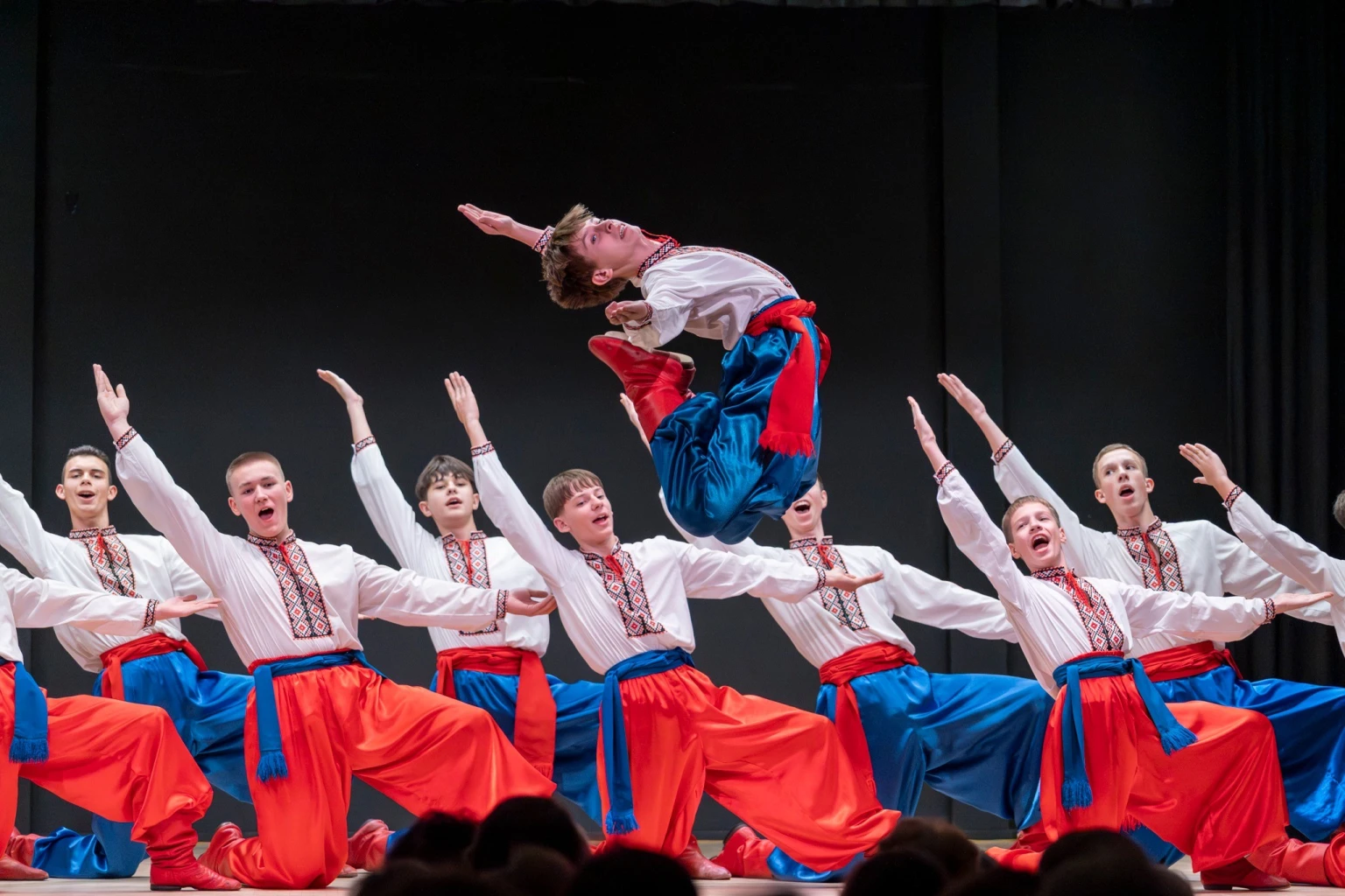 Танцювальний тріумф у Лапландії: як вінницька «Радість» підкорила фінську публіку