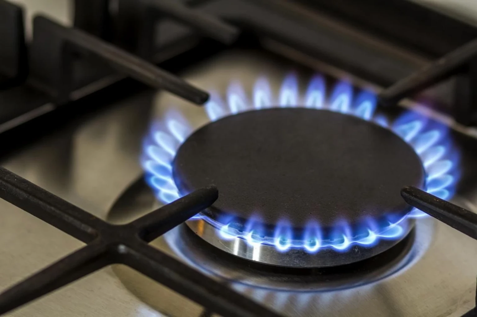 Квітневі ремонти на газових мережах: де на Вінниччині тимчасово зникне блакитне паливо