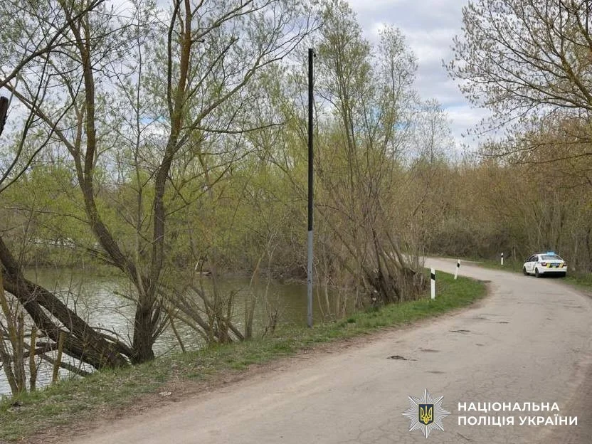 Трагічна ДТП у Вінницькому районі: мотоцикліст не вижив після зіткнення з деревом
