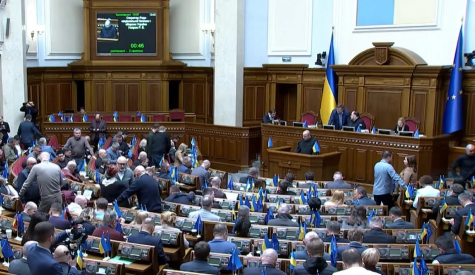 Парламент подовжив дію воєнного стану та мобілізації ще на три місяці