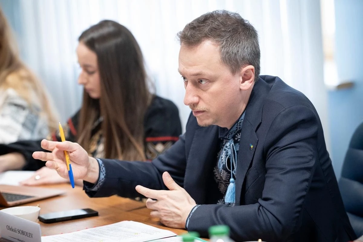 Кабмін готує рішення для двох мільйонів чоловіків, які уникають мобілізації та офіційної роботи