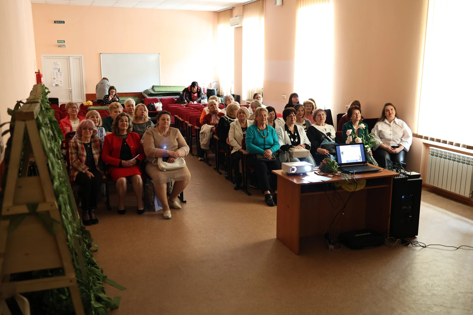 Вінничани золотого віку опанували цифрові технології та кіномистецтво