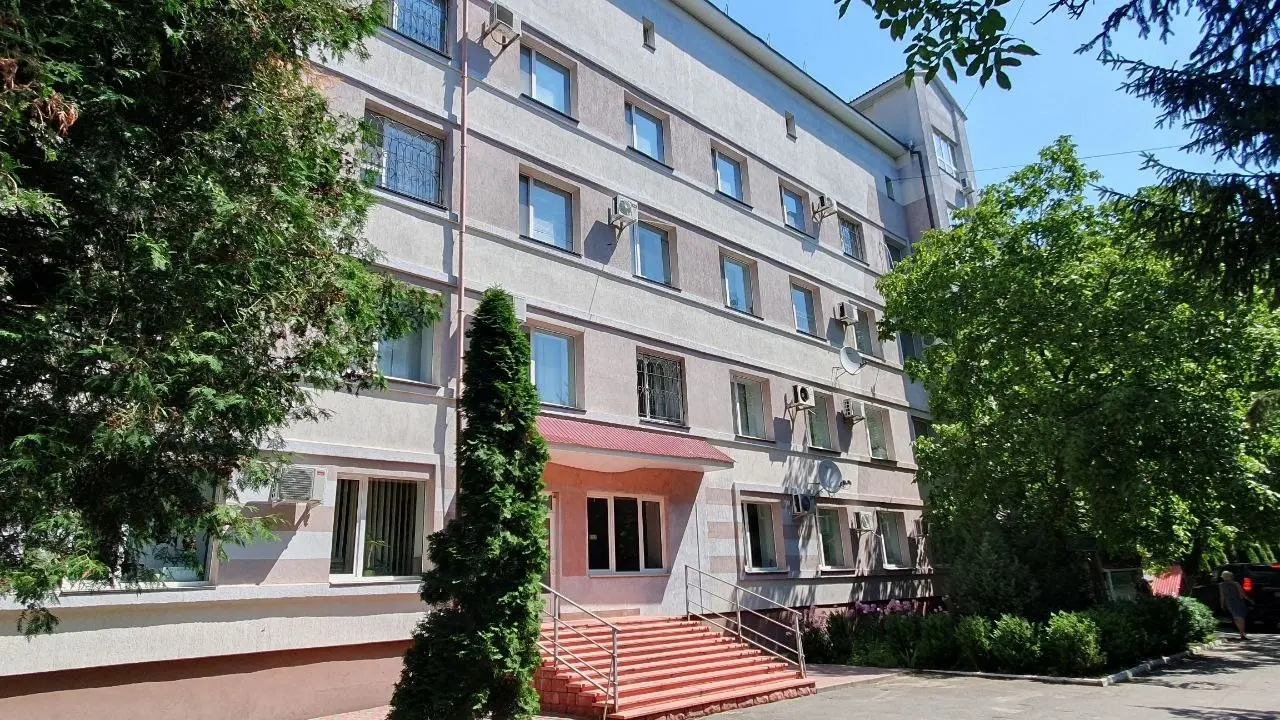 Підозрілі закупівлі медикаментів у вінницькому онкоцентрі призвели до збитків на мільйони